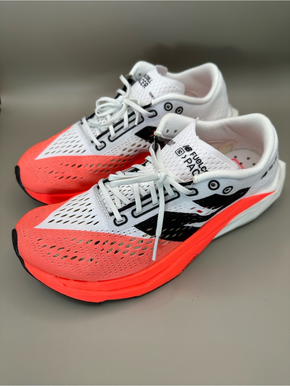 New Balance FuelCell SuperComp Pacer v2 Women's Size 9 Race Day Running Shoes.